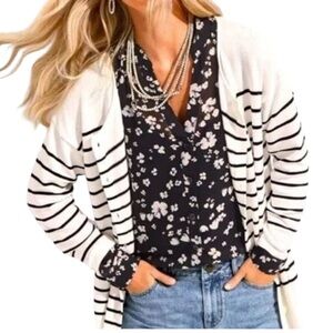 Cabi Delight Blouse Sheer Long sleeve Button Up Women's Small #6079 Black/White